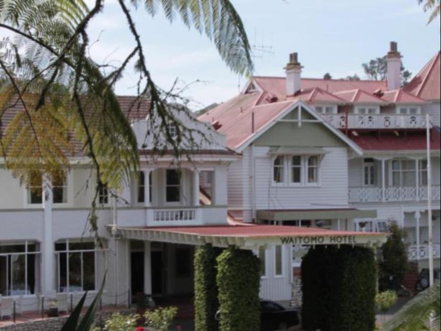Waitomo Caves Hotel Exterior photo