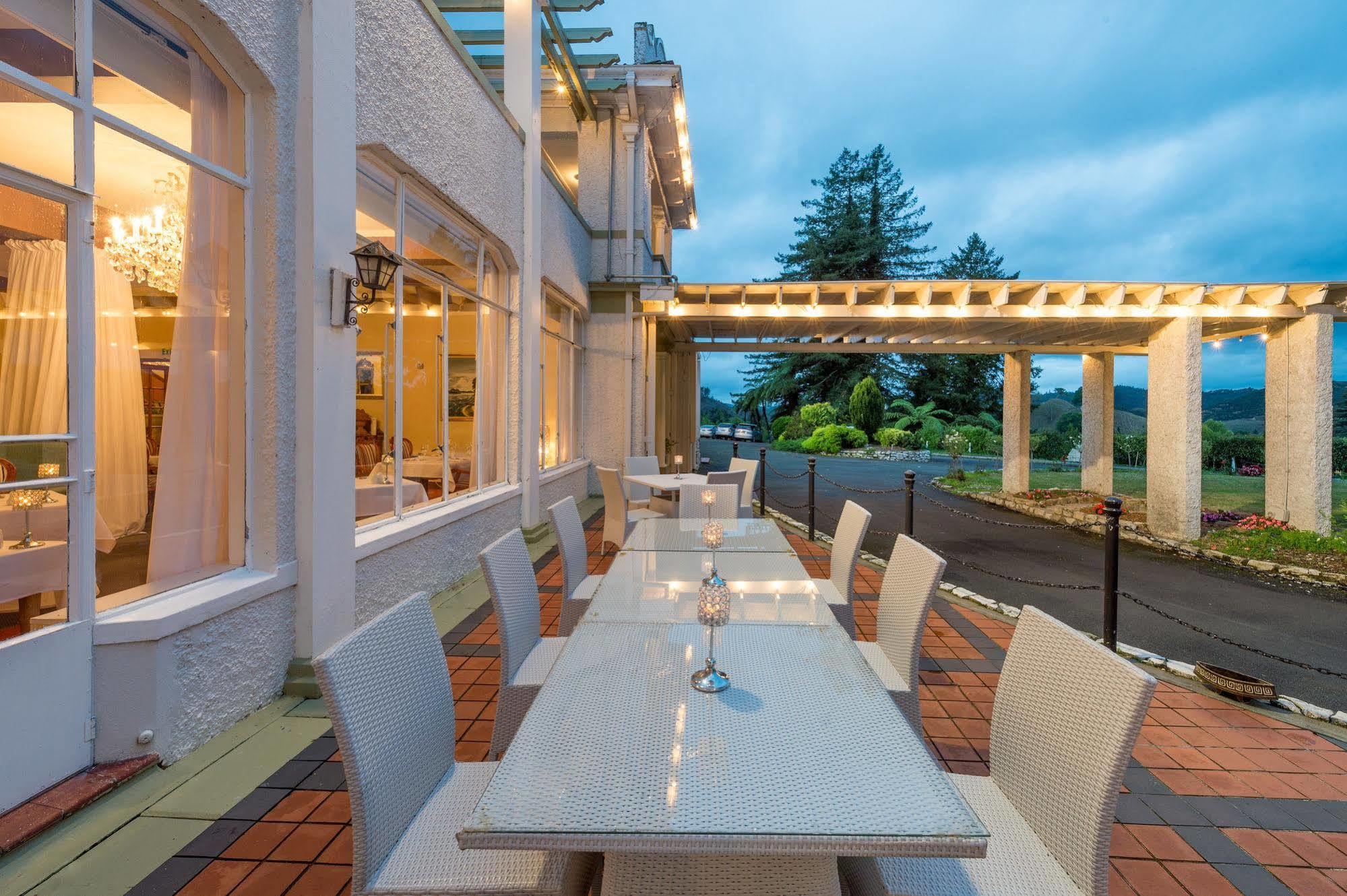 Waitomo Caves Hotel Exterior photo